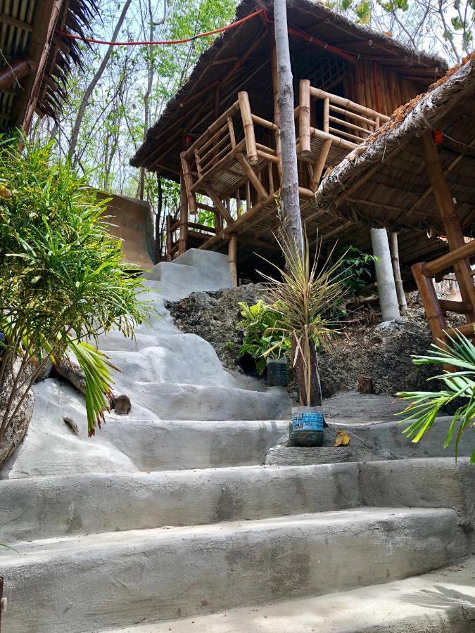 Lionfish Backpackers Malapascua (Adults Only) Vandrarhem Exteriör bild